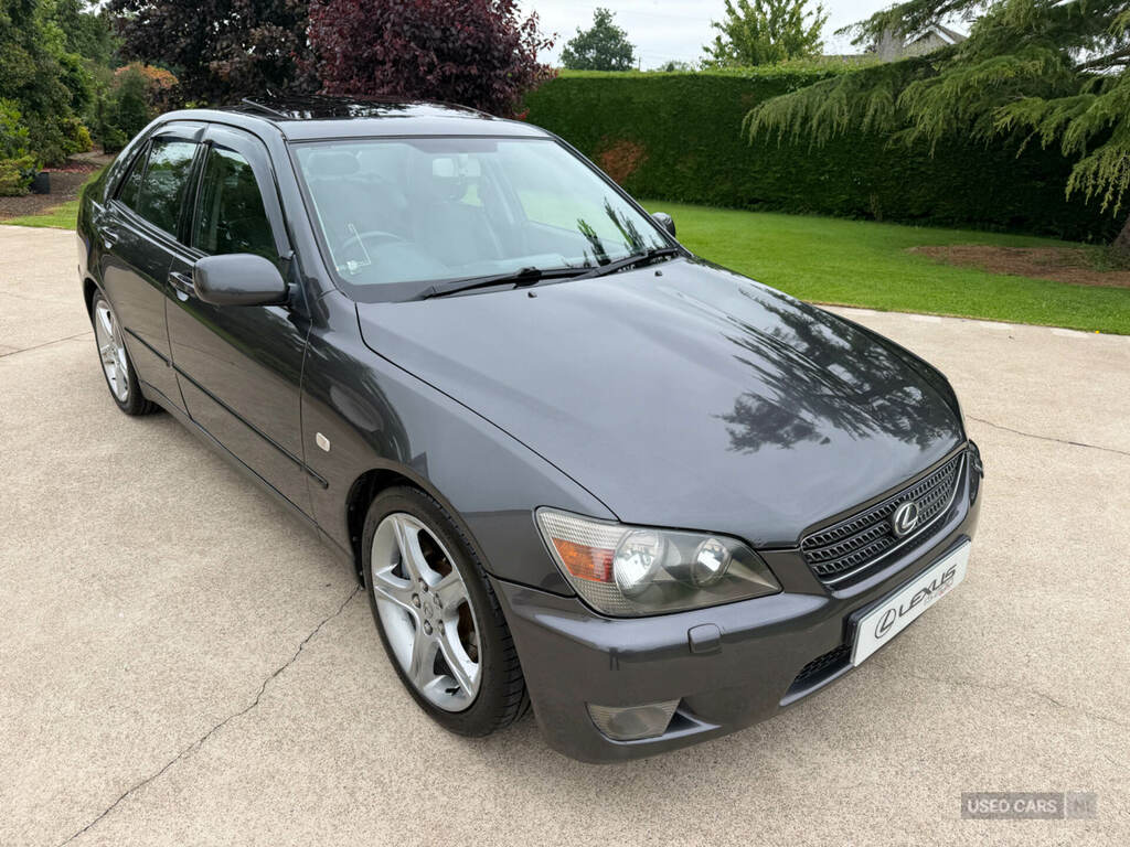 Lexus IS 200 2.0 Se Grey #3