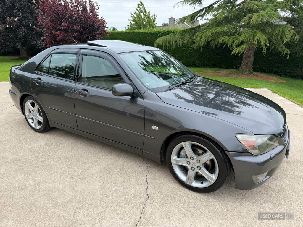 Lexus IS 200 2.0 Se Grey #6