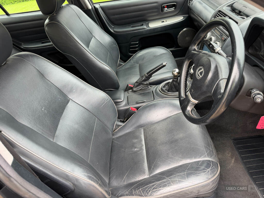 Lexus IS 200 2.0 Se Silver #13
