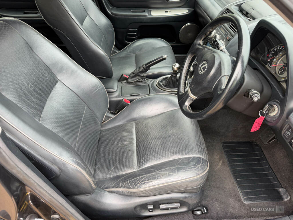 Lexus IS 200 2.0 Se Silver #12