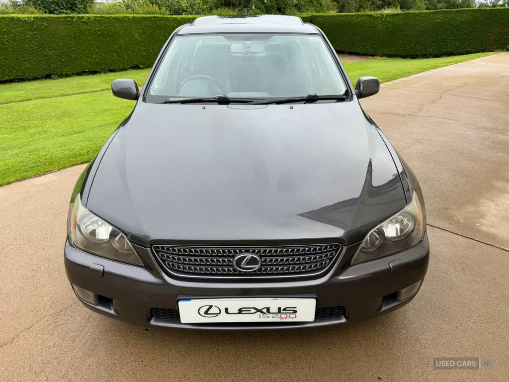 Lexus IS 200 2.0 Se Grey #5