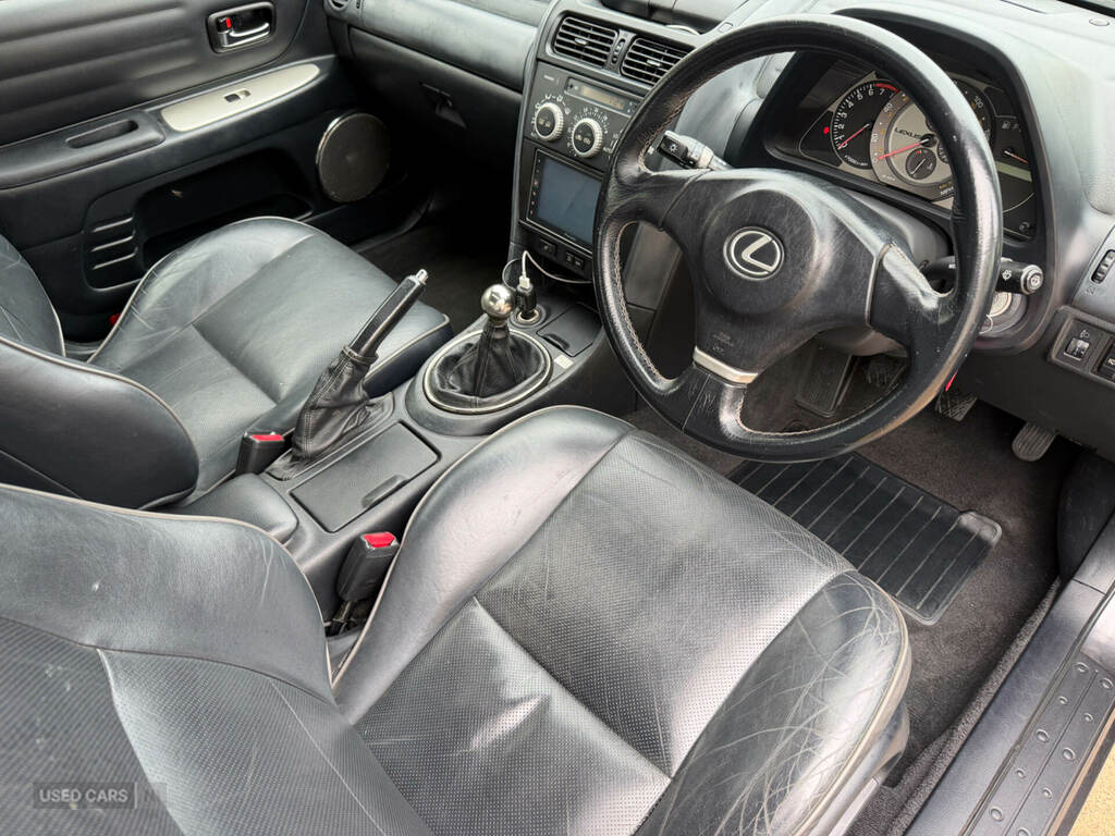 Lexus IS 200 2.0 Se Silver #14