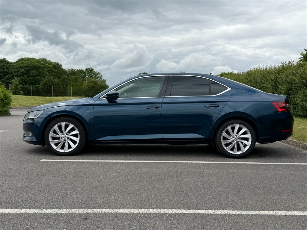 Skoda Superb 1.5 L 1.5 Tsi Act Se L Executive Hatchback Pet Blue #5