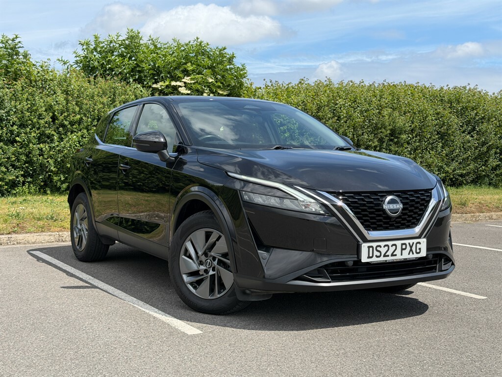 Nissan Qashqai 1.3 L 1.3 Dig-t Mhev Acenta Premium Suv Black