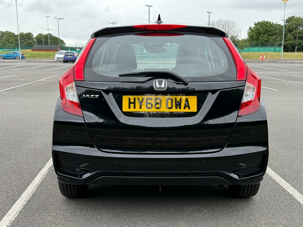 Honda Jazz 1.3 L 1.3 I-vtec Se Hatchback Eu HY68OWA Black #6