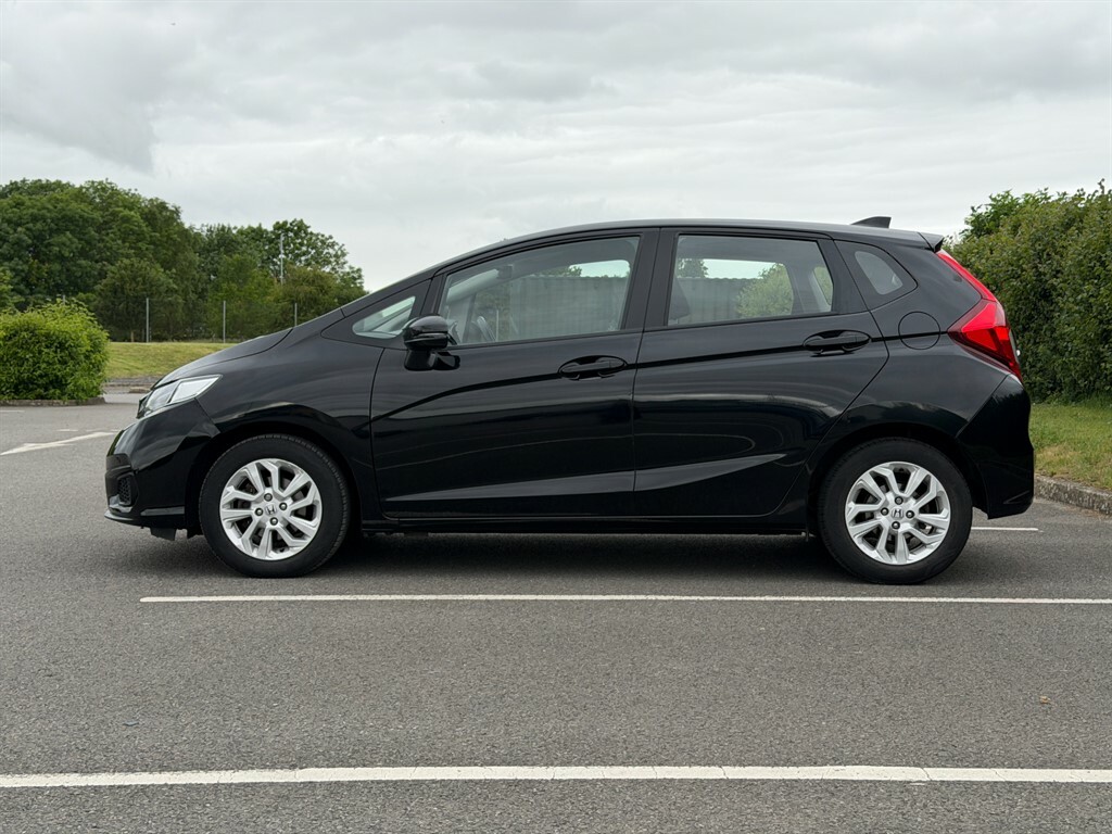 Honda Jazz 1.3 L 1.3 I-vtec Se Hatchback Eu HY68OWA Black #4