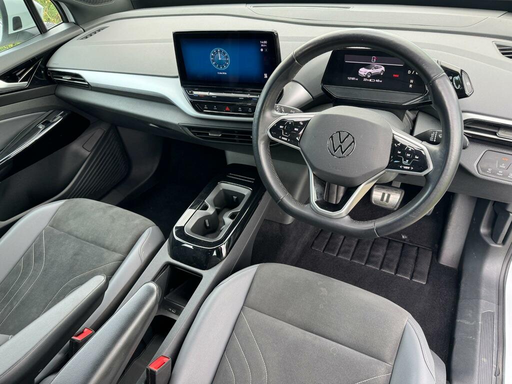 Volkswagen ID.4 Life White #6