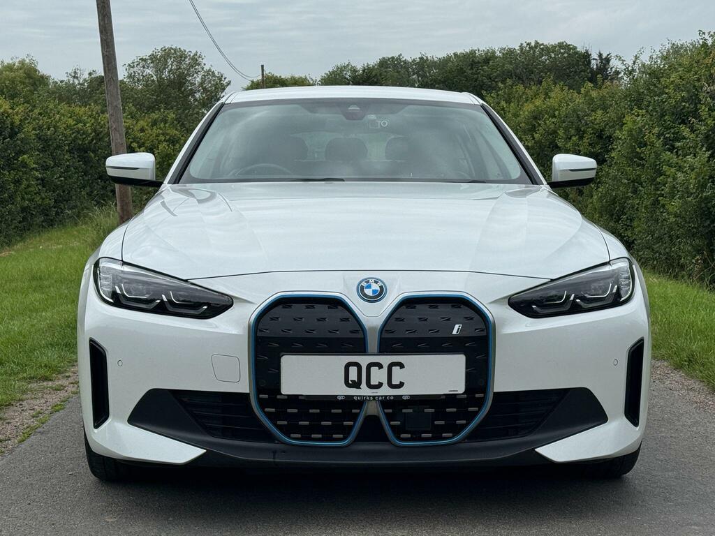 BMW i4 Sport White #3