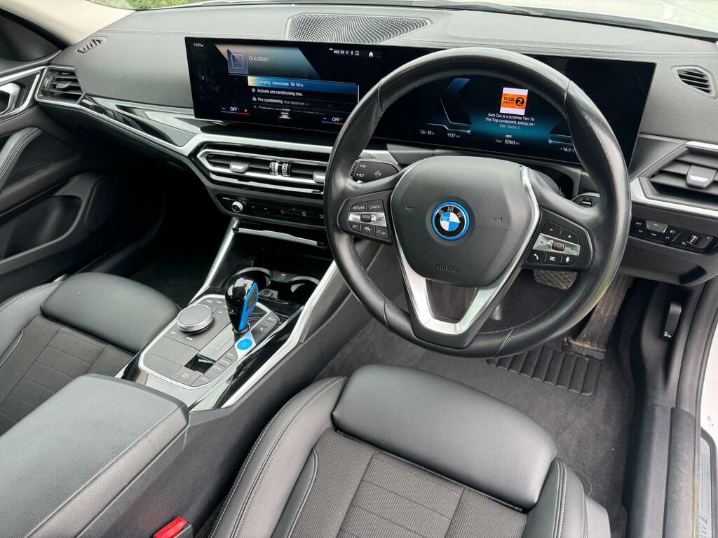 BMW i4 Sport White #6