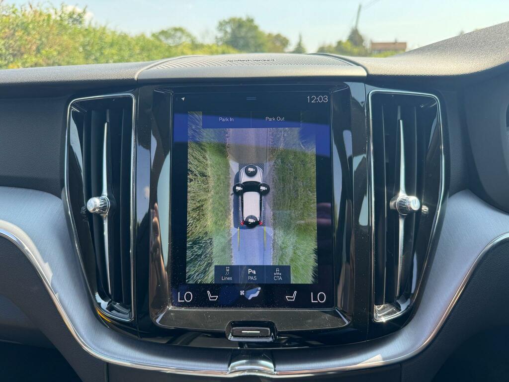 Volvo XC60 D4 R-design Smartphone, Harman Kardon, Wint Red #23