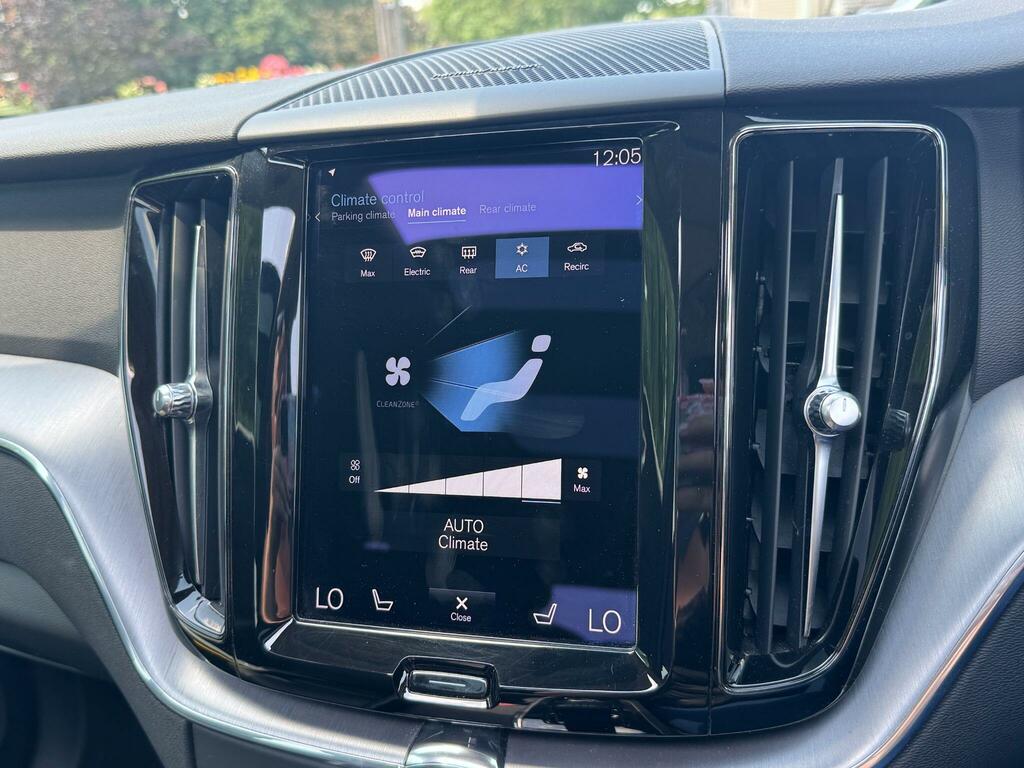 Volvo XC60 D4 R-design Smartphone, Harman Kardon, Wint Red #27
