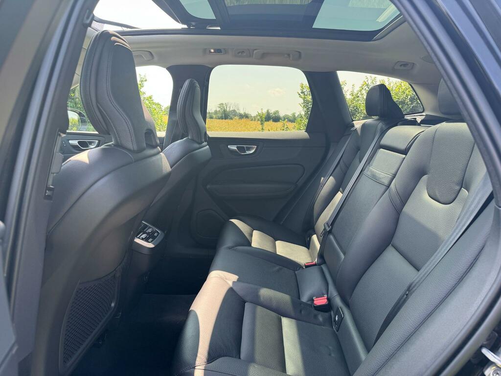 Volvo XC60 D4 R-design Smartphone, Harman Kardon, Wint Red #19