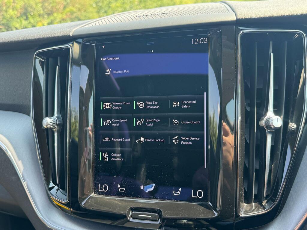 Volvo XC60 D4 R-design Smartphone, Harman Kardon, Wint Red #26