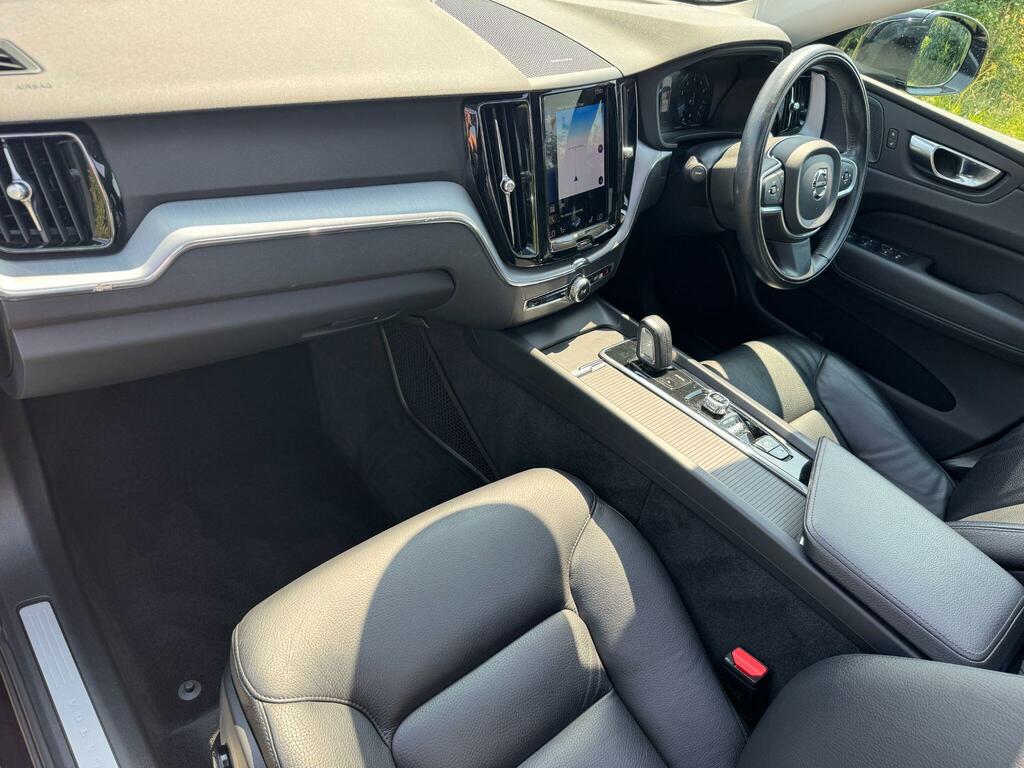 Volvo XC60 D4 R-design Smartphone, Harman Kardon, Wint Red #13
