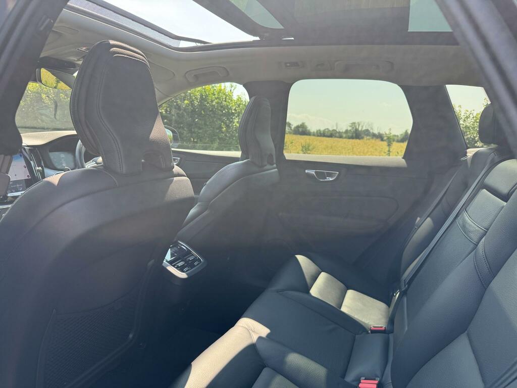 Volvo XC60 D4 R-design Smartphone, Harman Kardon, Wint Red #18
