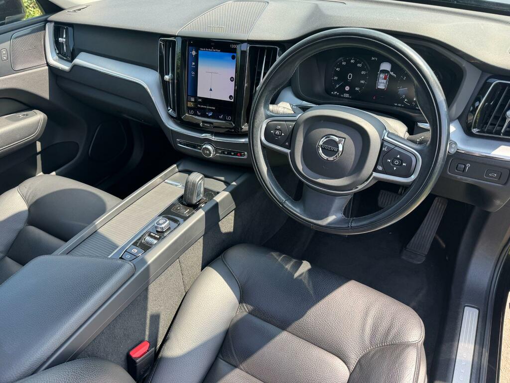 Volvo XC60 D4 R-design Smartphone, Harman Kardon, Wint Red #7