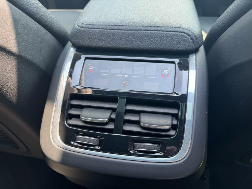Volvo XC60 D4 R-design Smartphone, Harman Kardon, Wint Red #17
