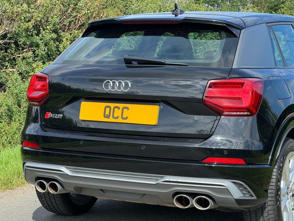 Audi SQ2 2L Null Black #24