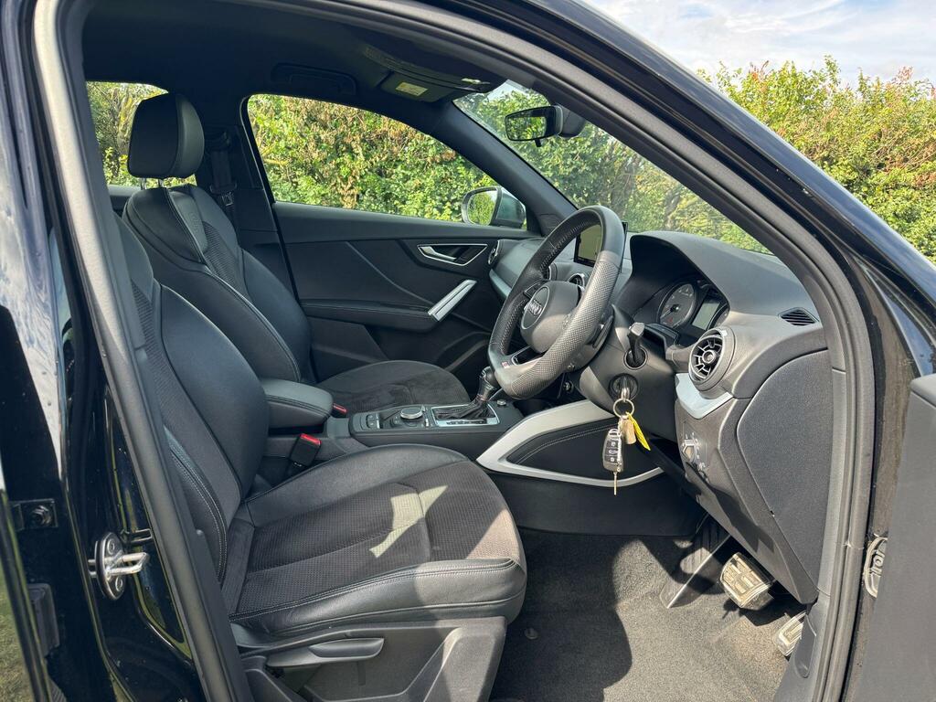 Audi SQ2 2L Null Black #7