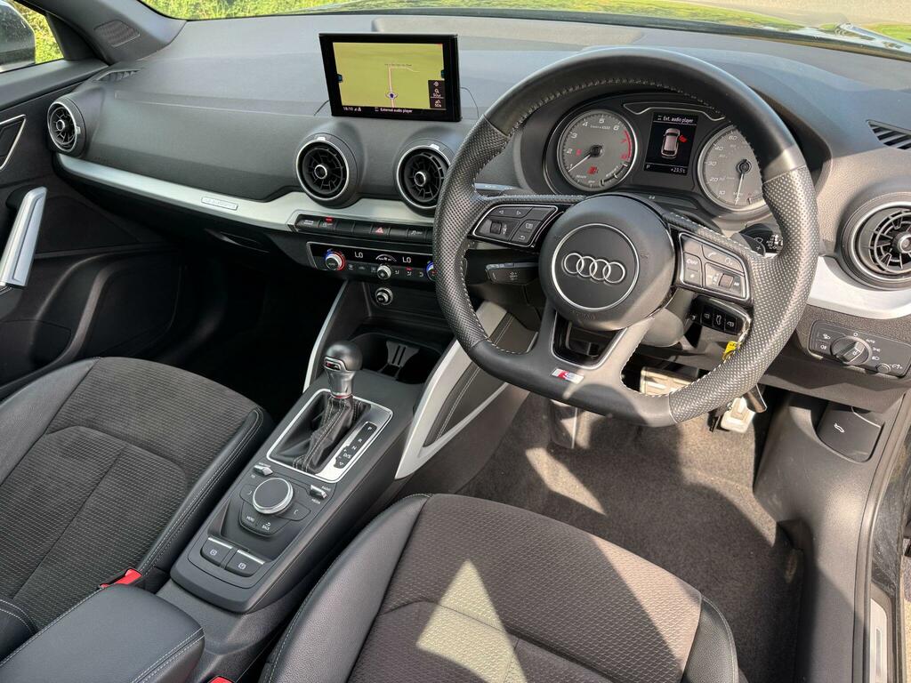 Audi SQ2 2.0 Tfsi S Tronic Quattro Euro 6 Ss Black #6