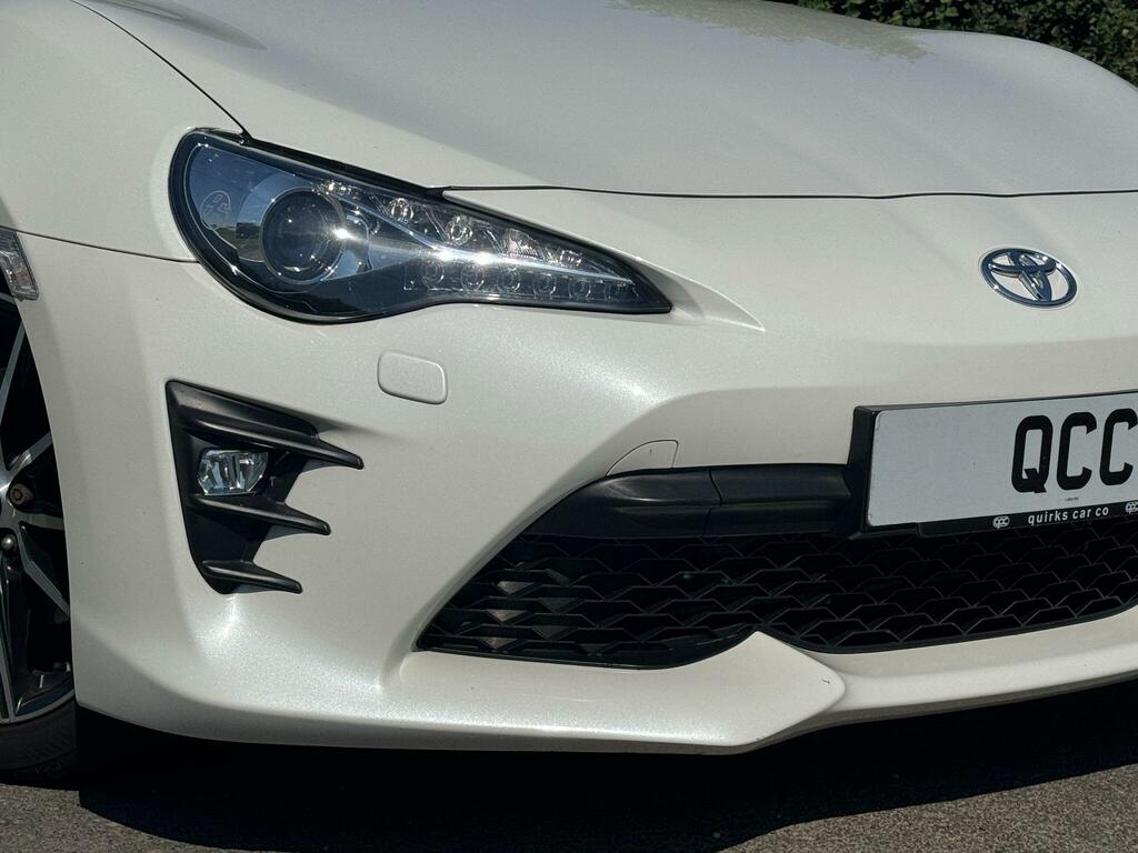 Toyota GT86 2.0 3-Dr Red #22