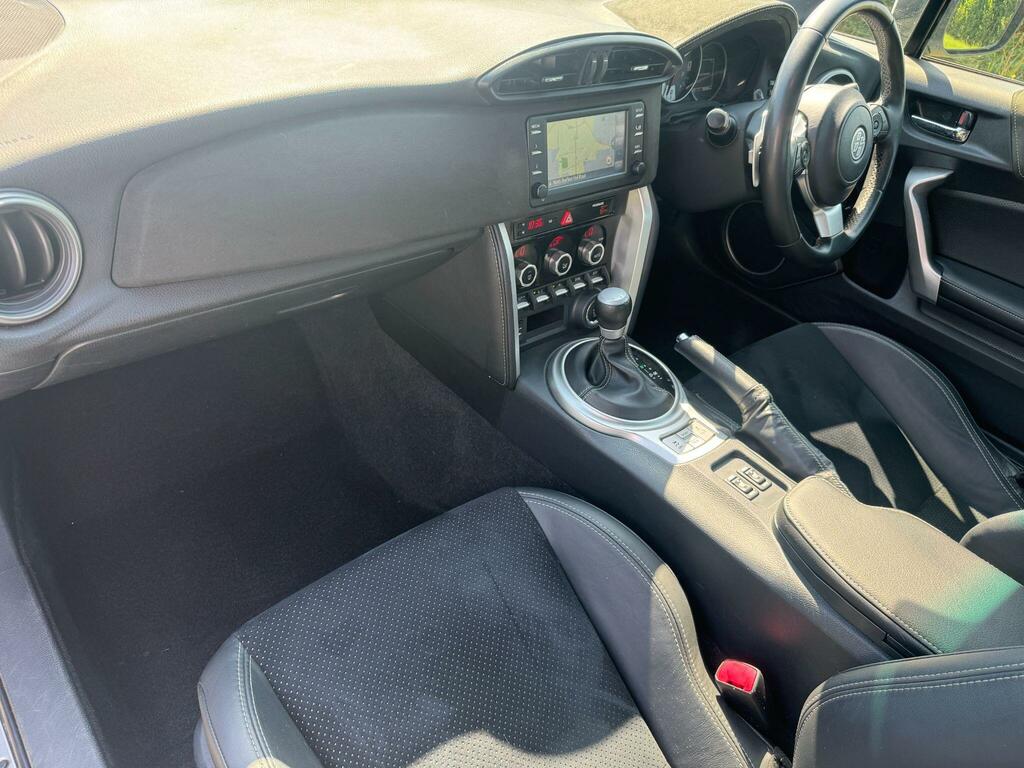 Toyota GT86 2.0 3-Dr Red #15