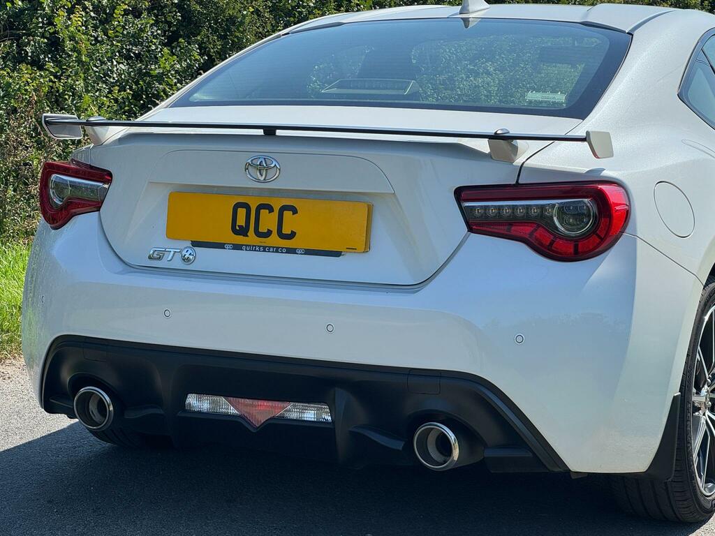 Toyota GT86 2.0 3-Dr Red #24