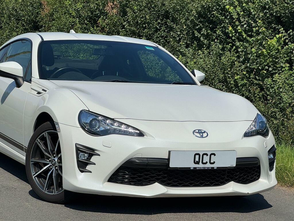 Toyota GT86 2.0 3-Dr Red #21