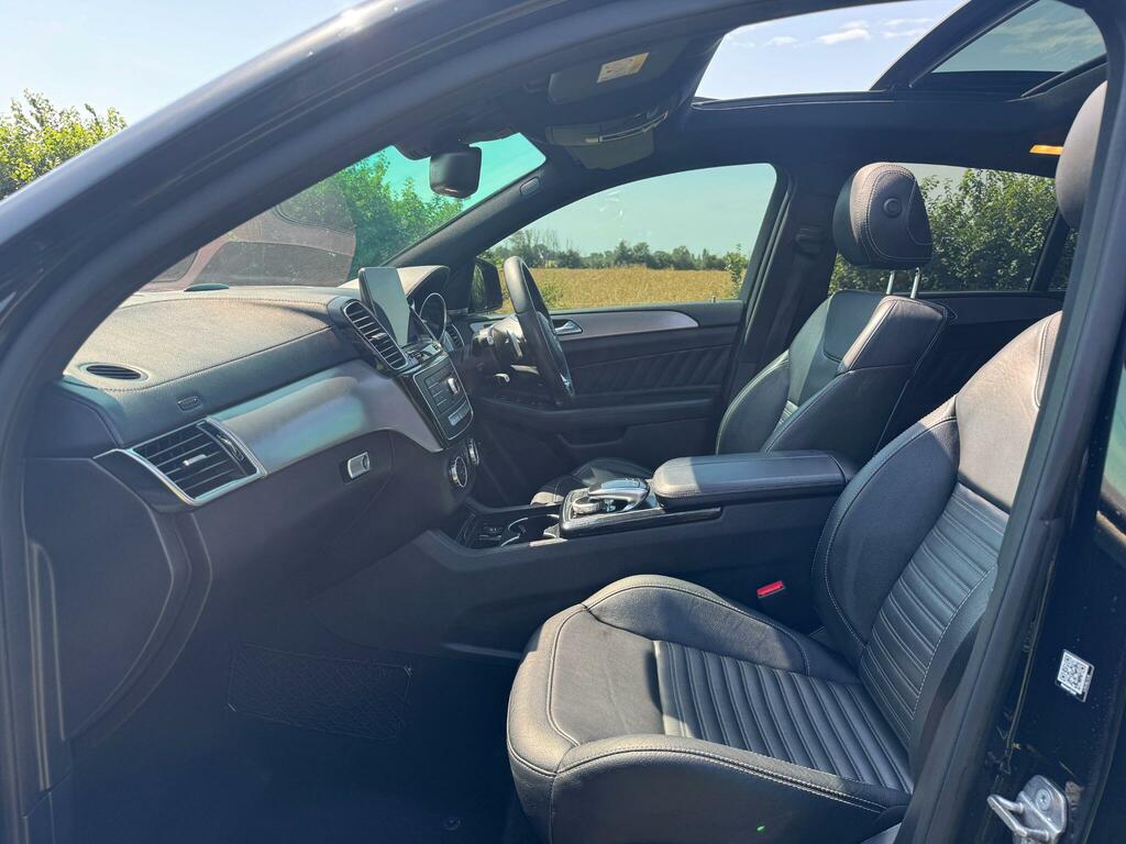 Mercedes-Benz GLE Class Gle 350 D 4Matic Amg Line Premium Plus Grey #14