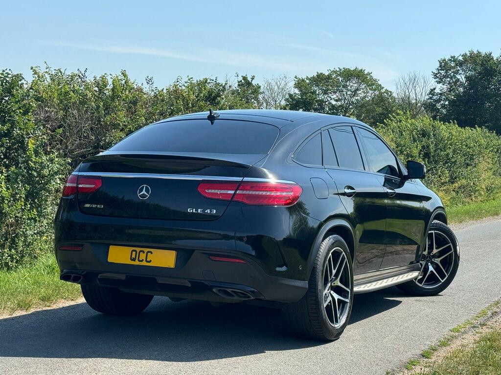 Mercedes-Benz GLE Class Amg Night Edition Black #4