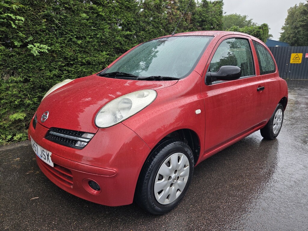 Nissan Micra 1.2 16V Initia Red #4