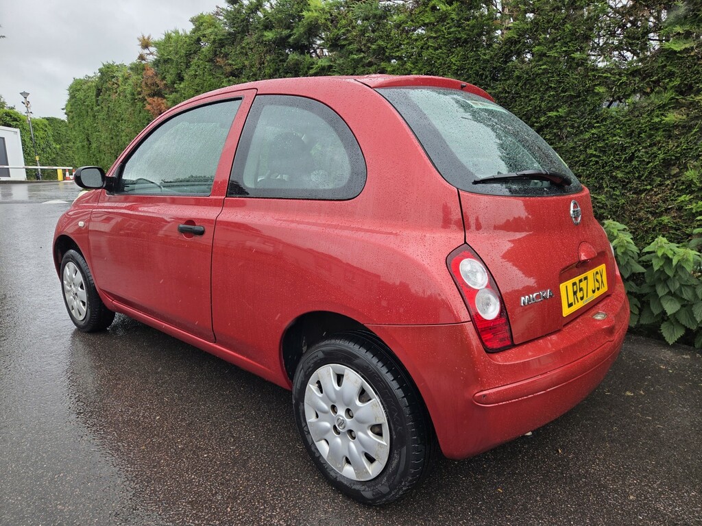 Nissan Micra 1.2 16V Initia Red #5