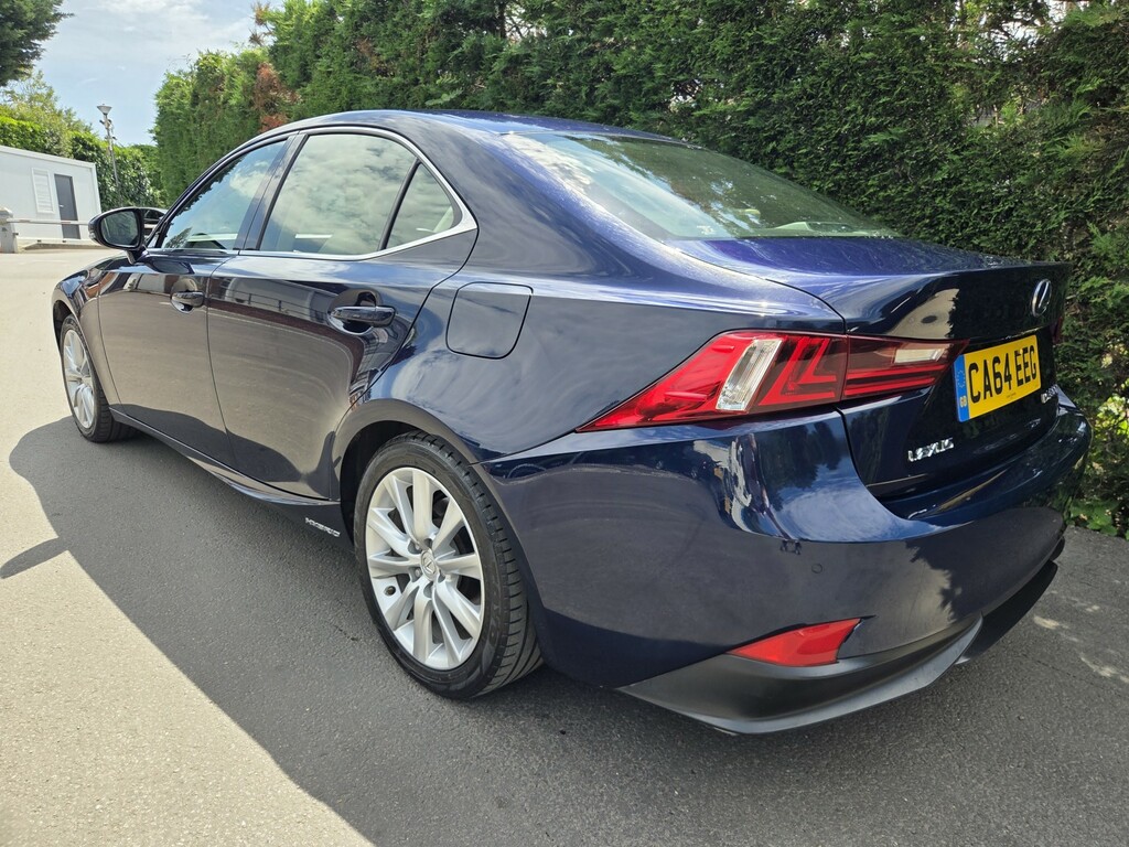 Lexus IS 2.5 300H Executive Edition Blue #6
