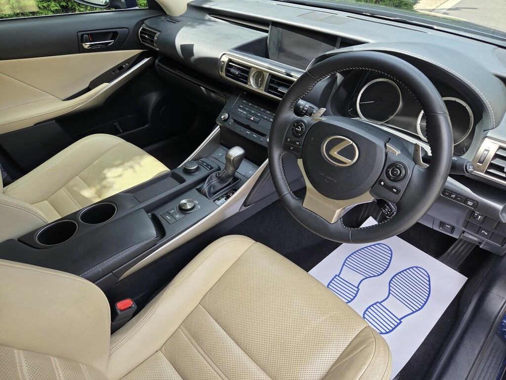 Lexus IS Saloon 2.5 V6 Luxury Euro 5 201463 Silver #10