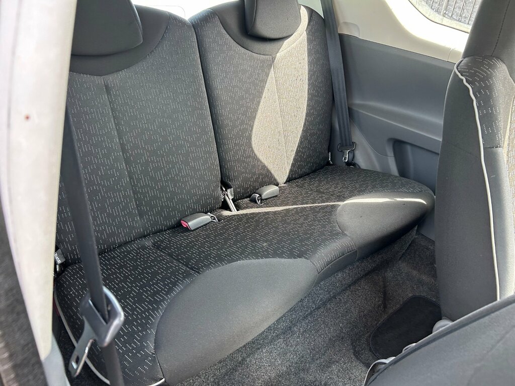 Peugeot 107 Verve 20 A Year Black #10