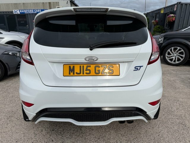 Ford Fiesta 2015 1.6T Ecoboost St-2 Hatchback Manua White #5