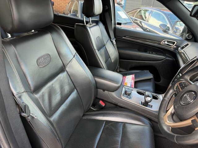 Jeep Grand Cherokee 3.0 V6 Crd Black #16