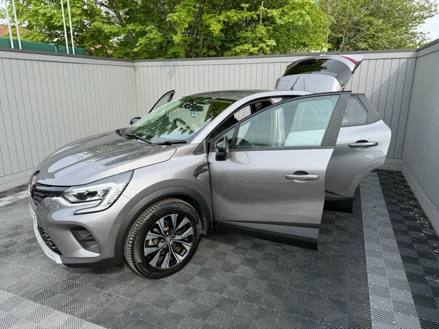 Renault Captur 1.0 Tce 90 Techno 2024 24 Red #8