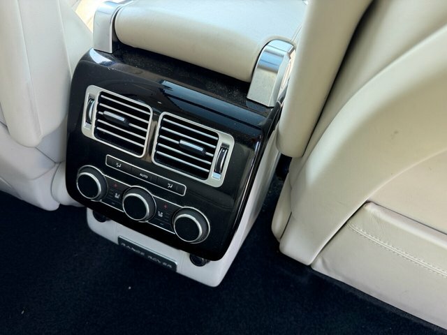 Land Rover Range Rover 4.4L Vogue Sdv8 4Wd  #11