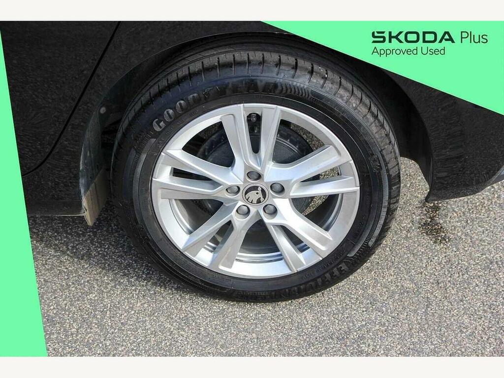 Skoda Fabia 2024 1.0 Tsi 116 Se L Dsg YT74FNC Black #5