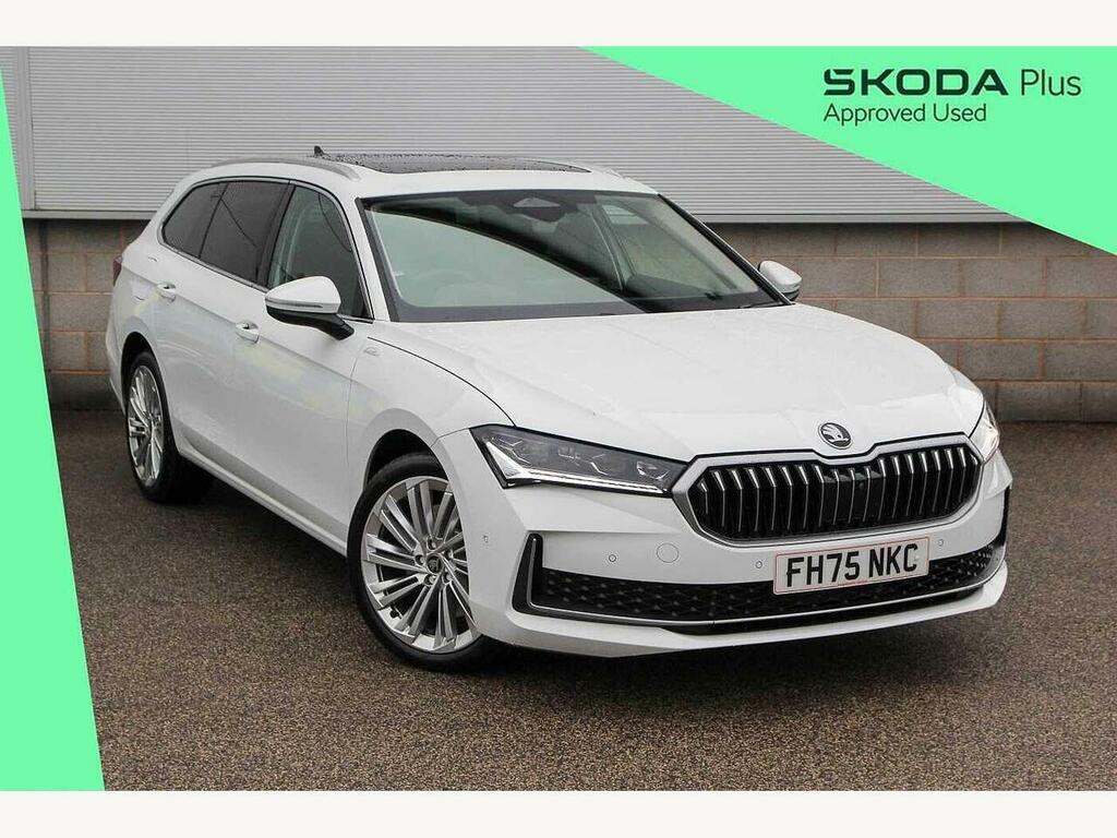 Skoda Superb 2026 2.0 Tsi Laurin Klement 4X4 Dsg FH75NKC White