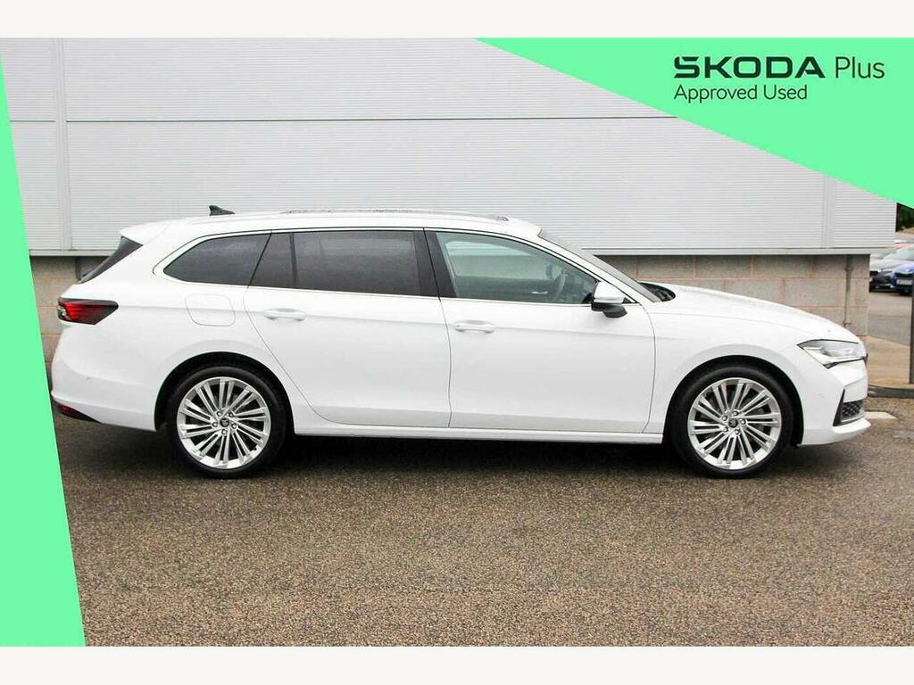 Skoda Superb 2026 2.0 Tsi Laurin Klement 4X4 Dsg FH75NKC White #4