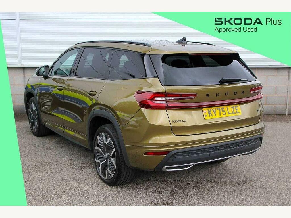Skoda Kodiaq 2025 2.0 Tdi 193 Sportline 4X4 Dsg 7 Seat KY75LZE Gold #3