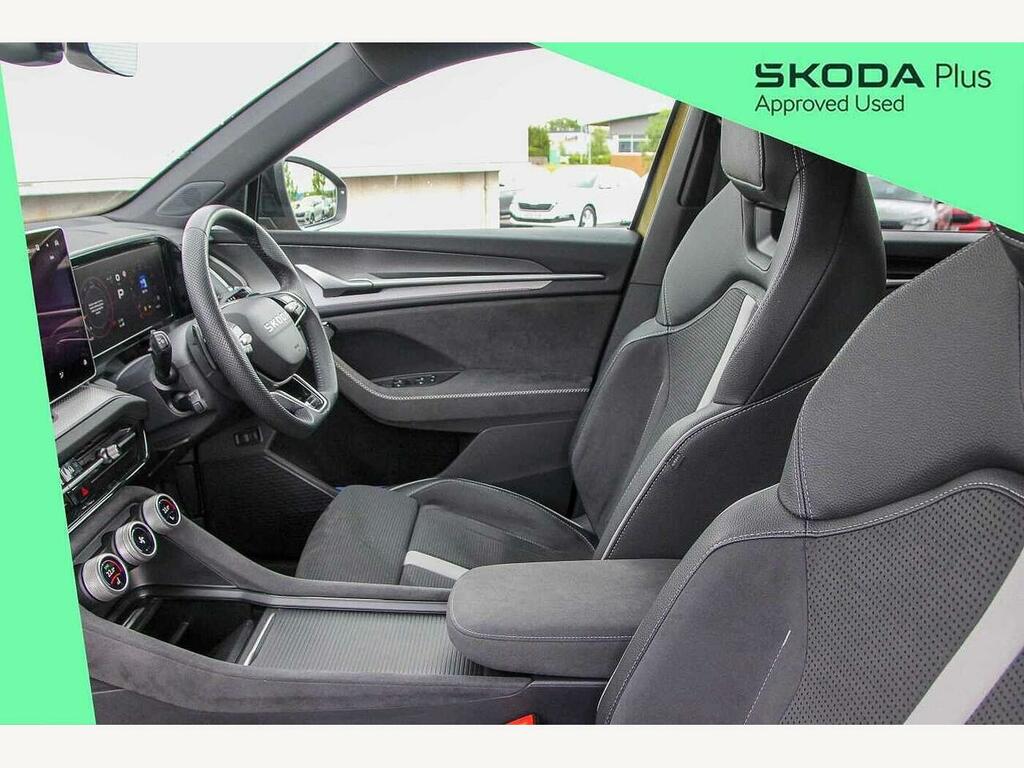 Skoda Kodiaq 2025 2.0 Tdi 193 Sportline 4X4 Dsg 7 Seat KY75LZE Gold #2