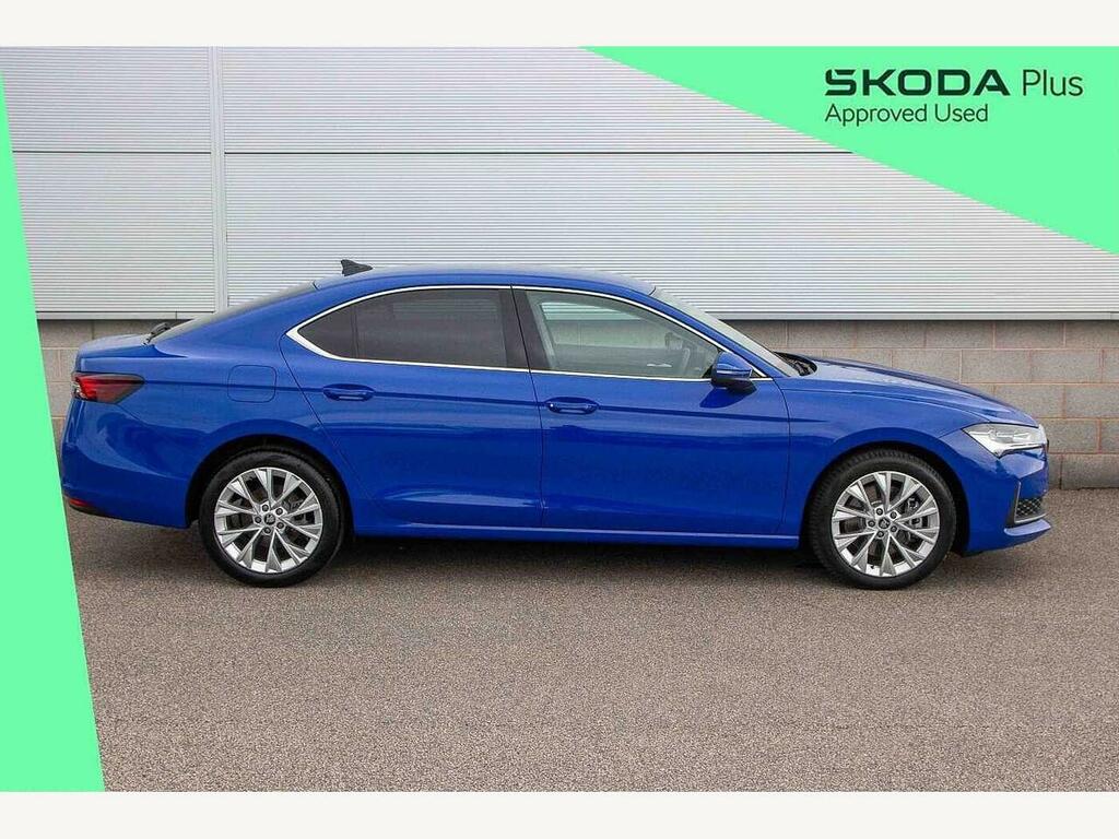 Skoda Superb 2025 2.0 Tdi 193 Se L 4X4 Dsg Blue #4