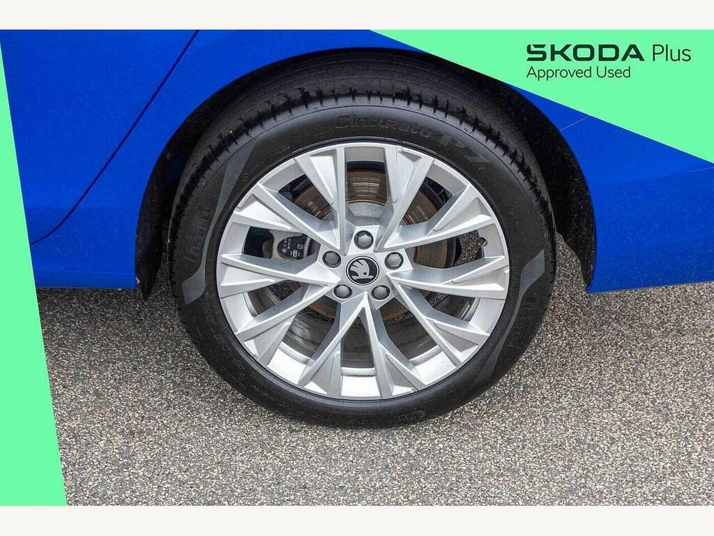 Skoda Superb 2025 2.0 Tdi 193 Se L 4X4 Dsg Blue #5