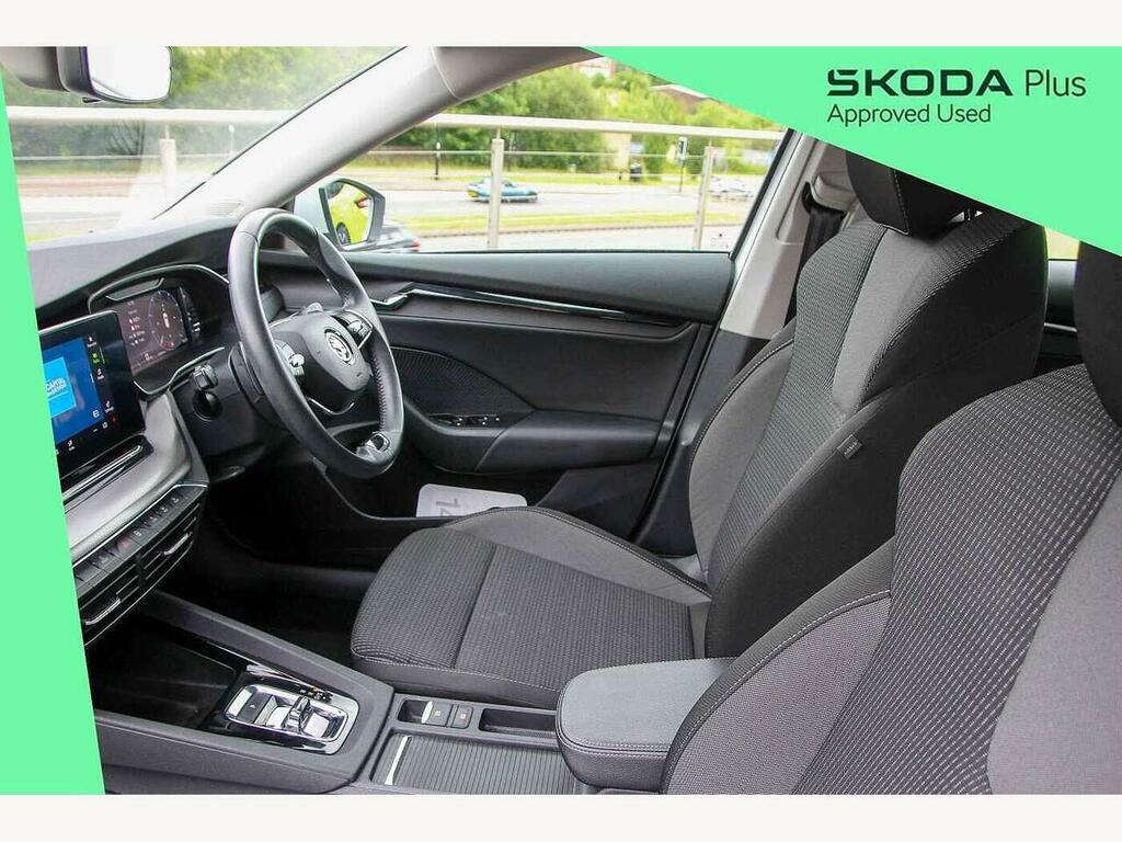 Skoda Octavia 2022 2.0 Tdi Se Technology Dsg White #2