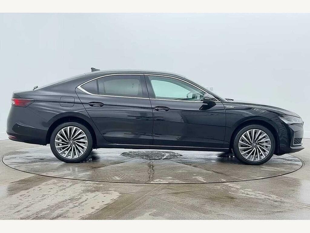 Skoda Superb 2025 2.0 Tdi 193 Laurin Klement 4X4 Dsg Black #4