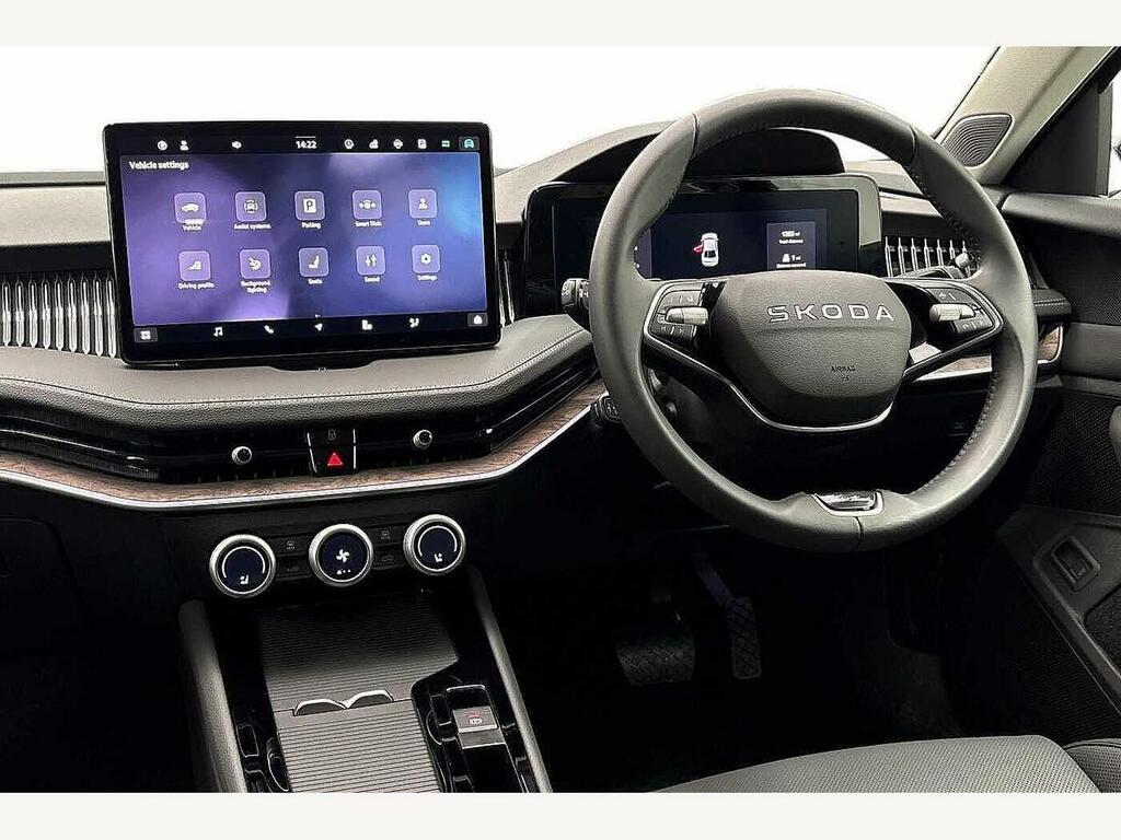 Skoda Superb 2025 2.0 Tdi 193 Laurin Klement 4X4 Dsg Black #2