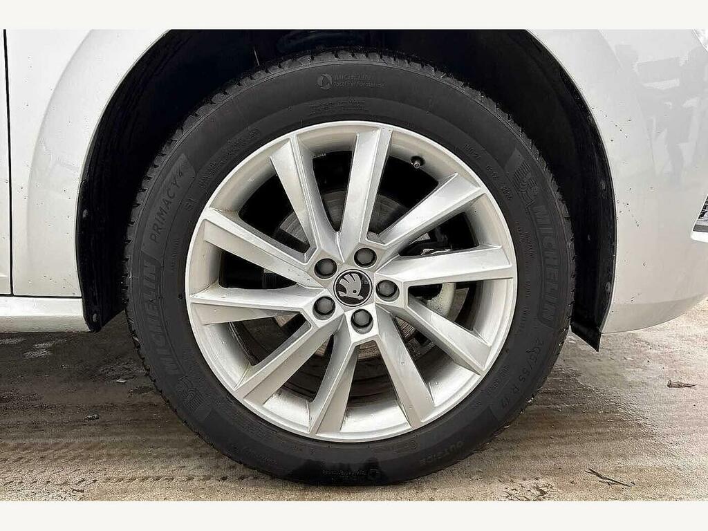 Skoda Kamiq 2025 1.0 Tsi 95 Se Edition Silver #5
